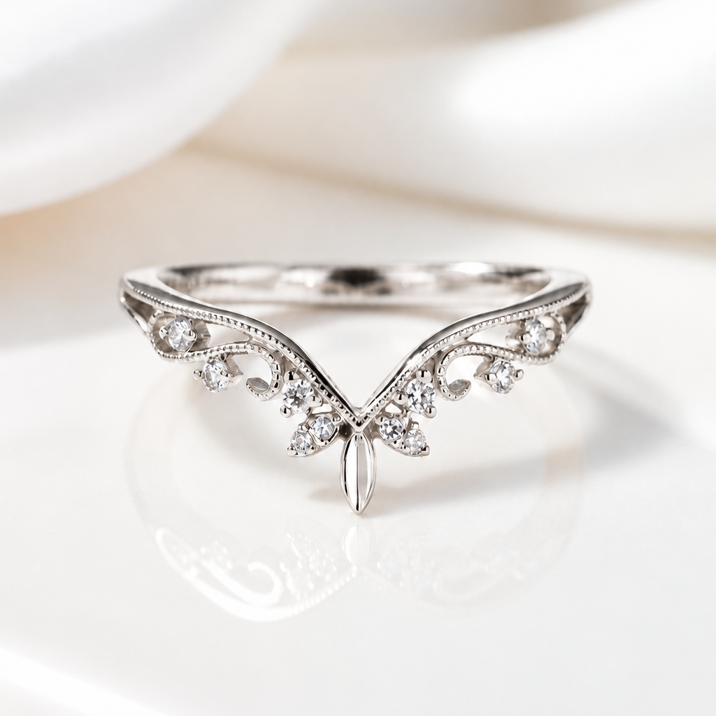Vintage Scroll Wishbone Band – White Gold