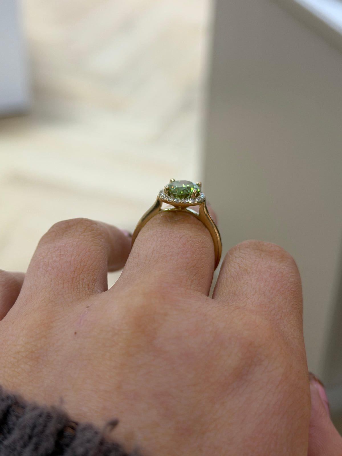 The Sunlit Forest | 3.01ct Fancy Vivid Green Oval Lab Grown Diamond Ring | 9k Yellow Gold