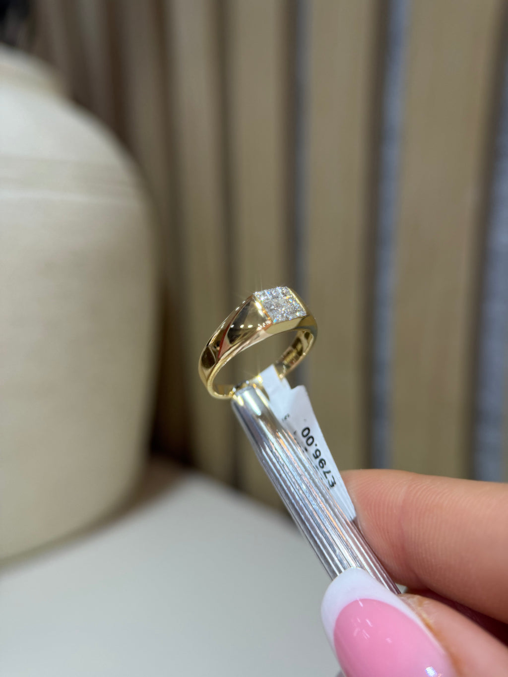 Pre-Loved 18k Gold Princess Cut Diamond Ring