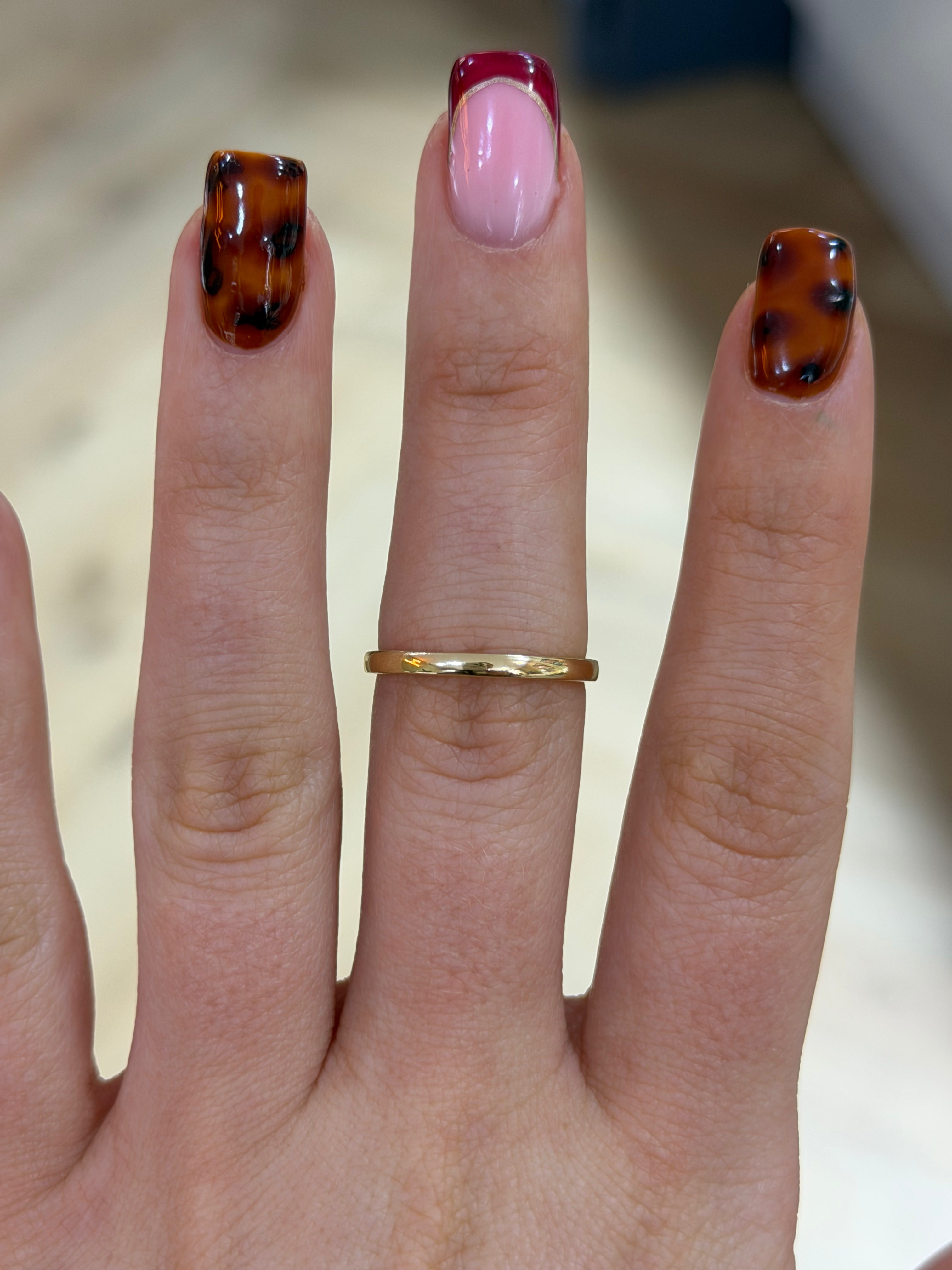 Classic Court Wedding Band