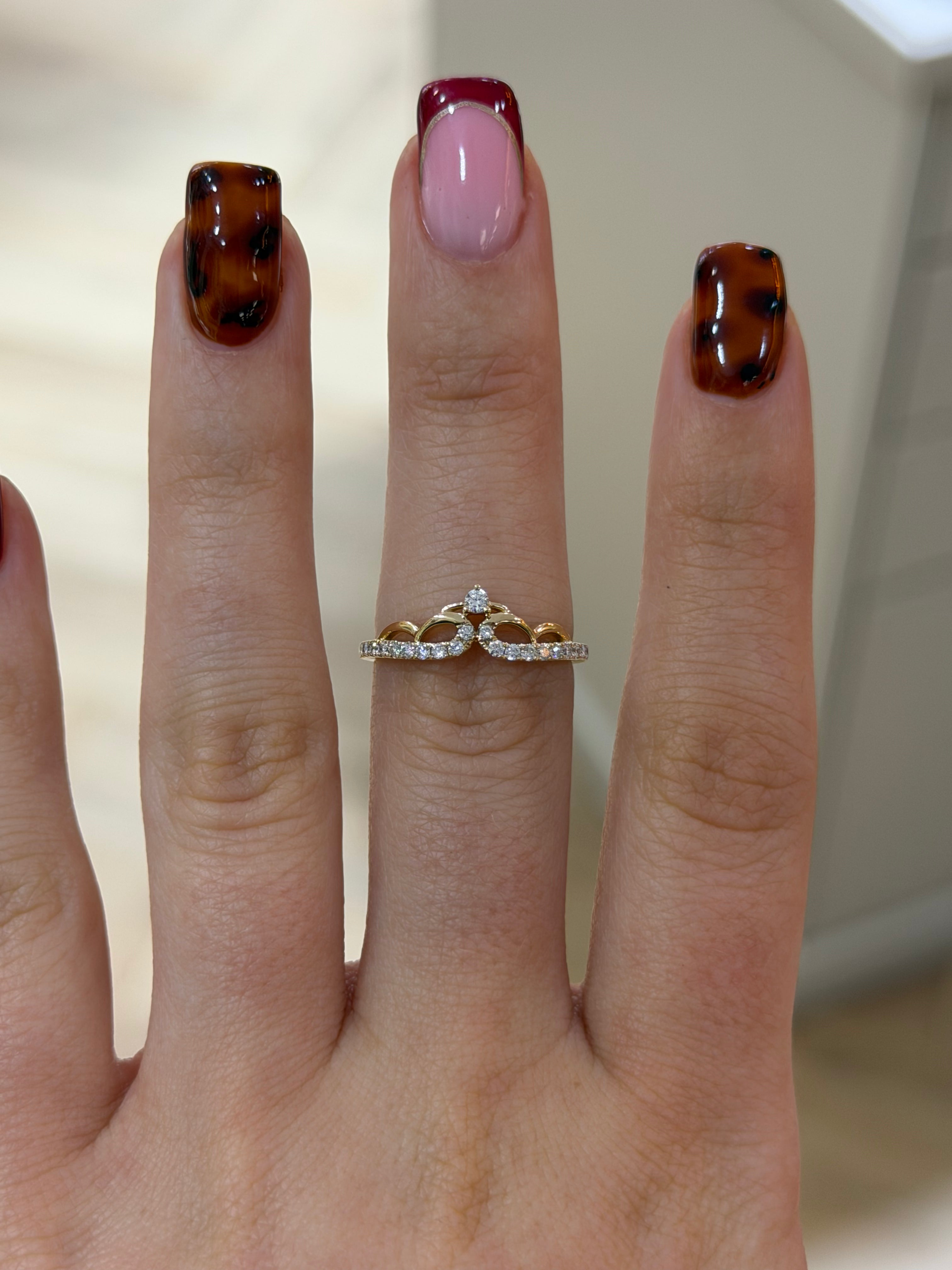 Petite Crown Wedding Band