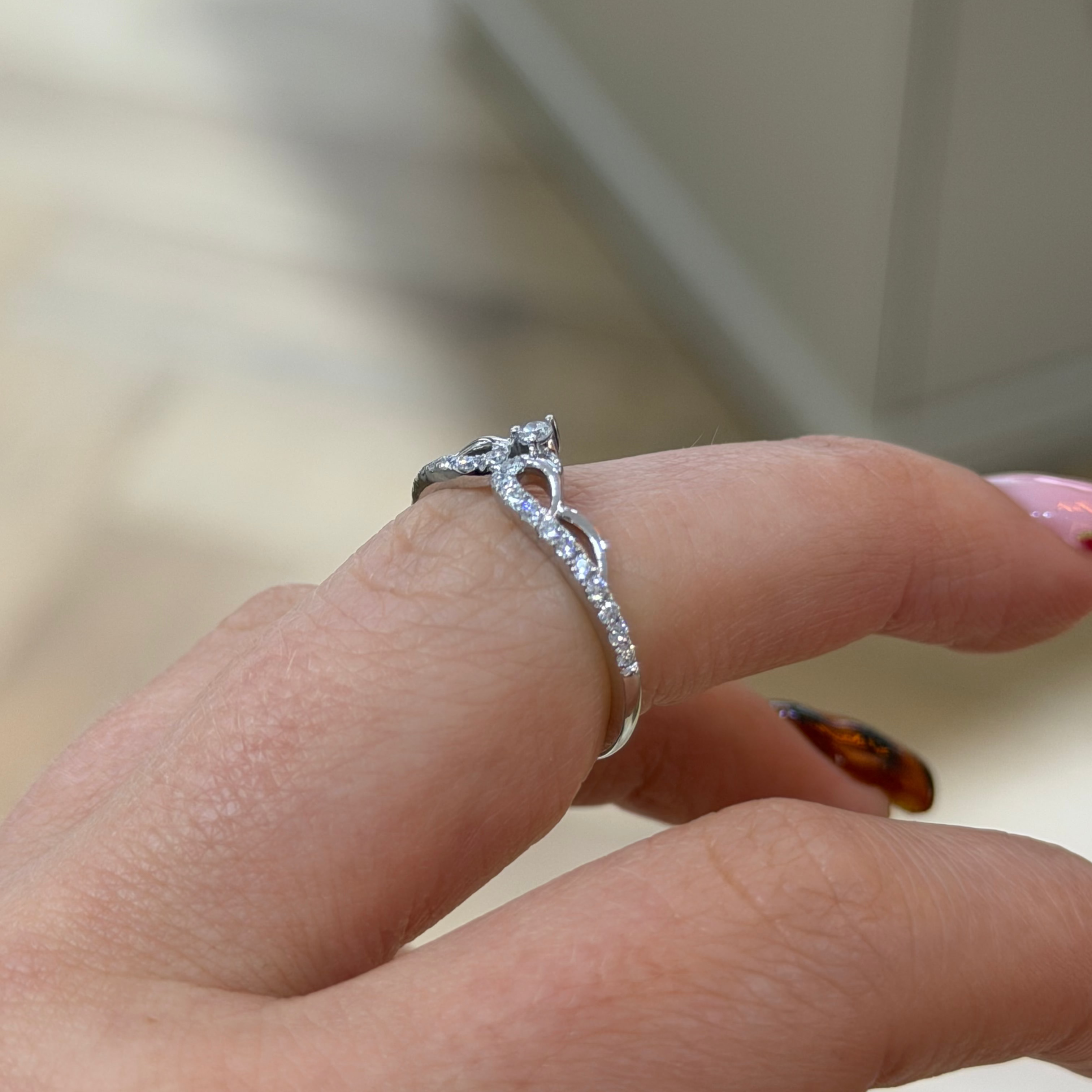 Petite Crown Wedding Band – White Gold