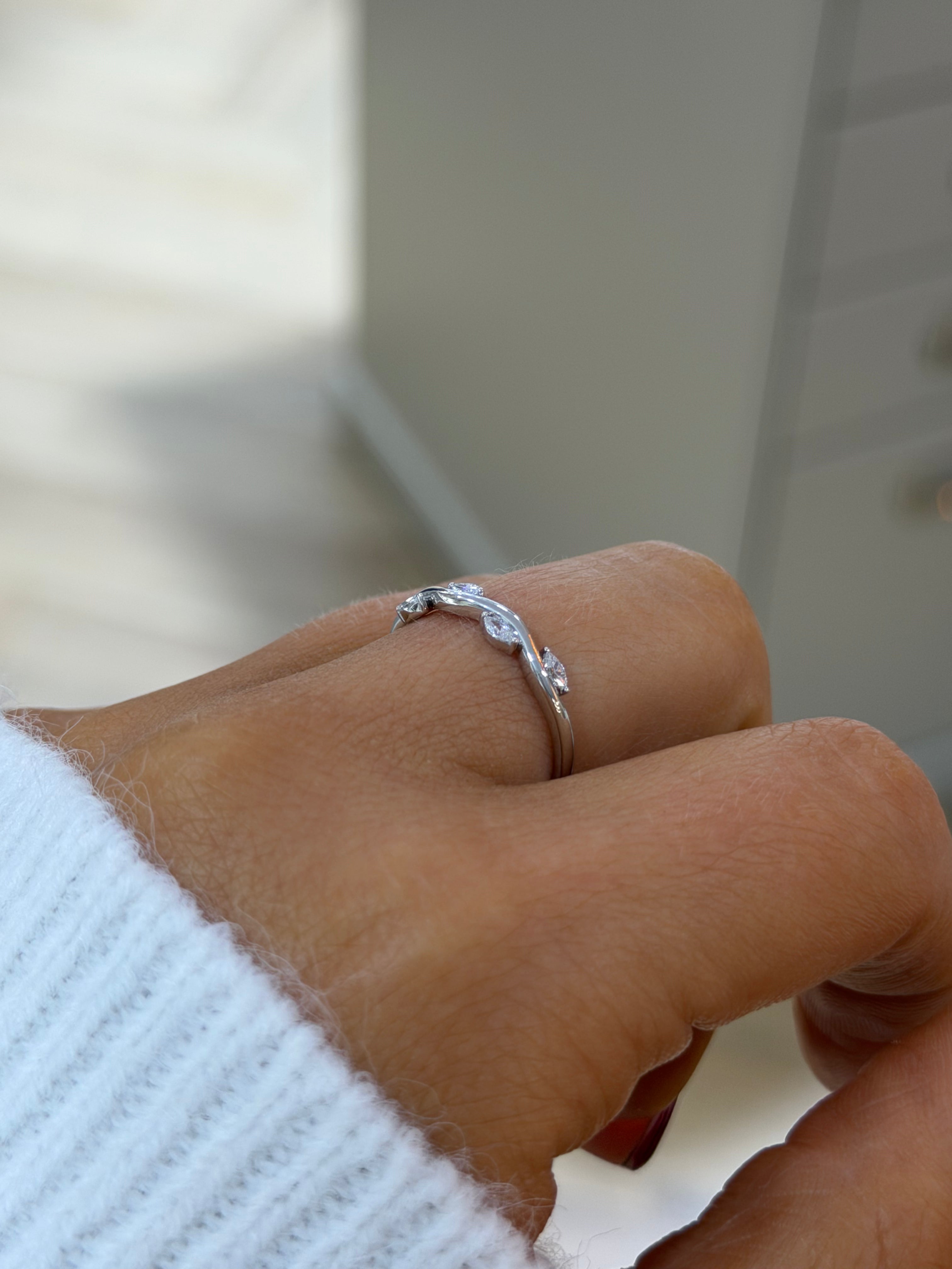 Wave Marquise Wedding Band – White Gold