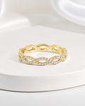 Infinity Twist Pavé Wedding Band